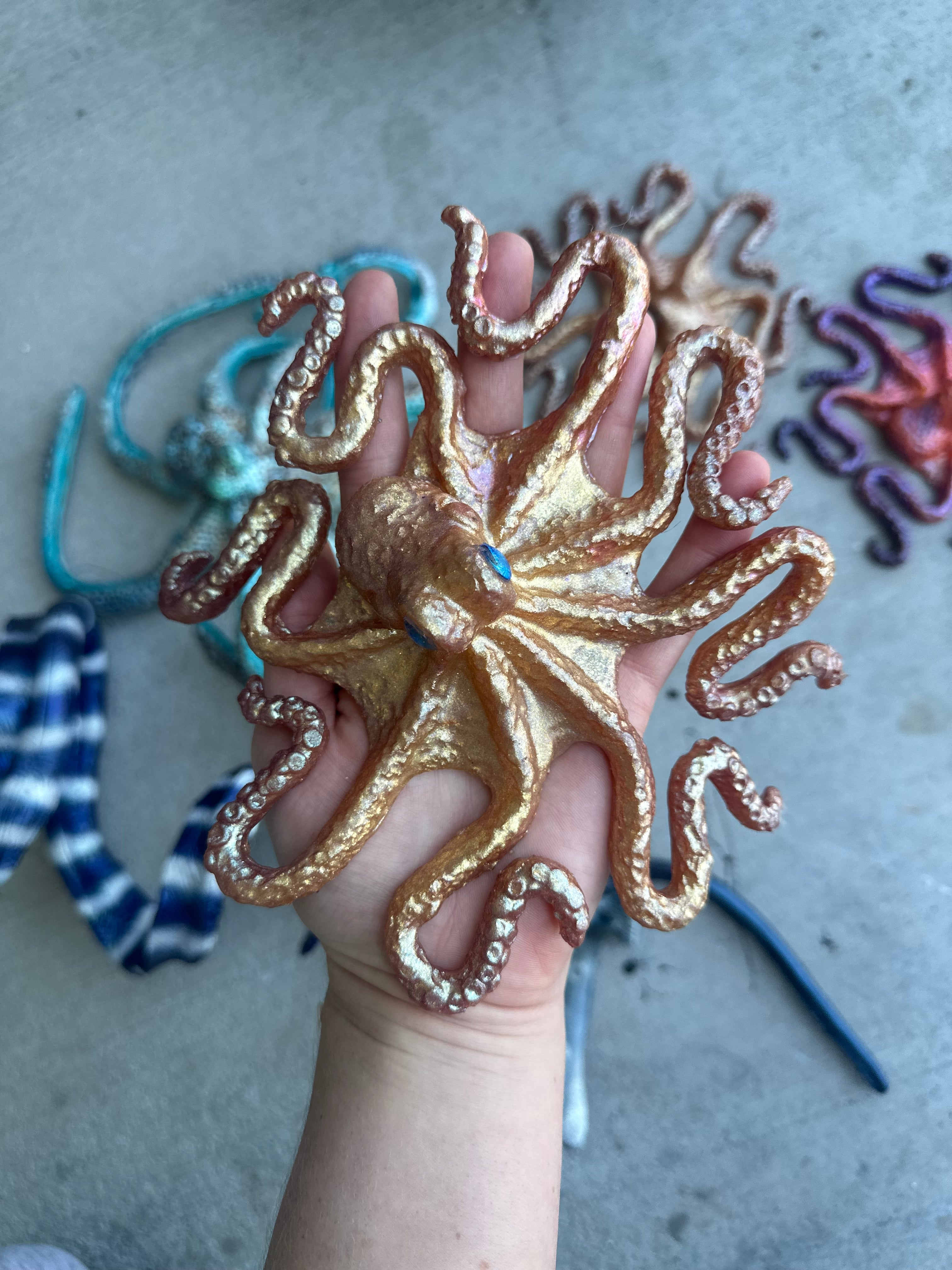 Pre-made Accessories/Dive Toys
